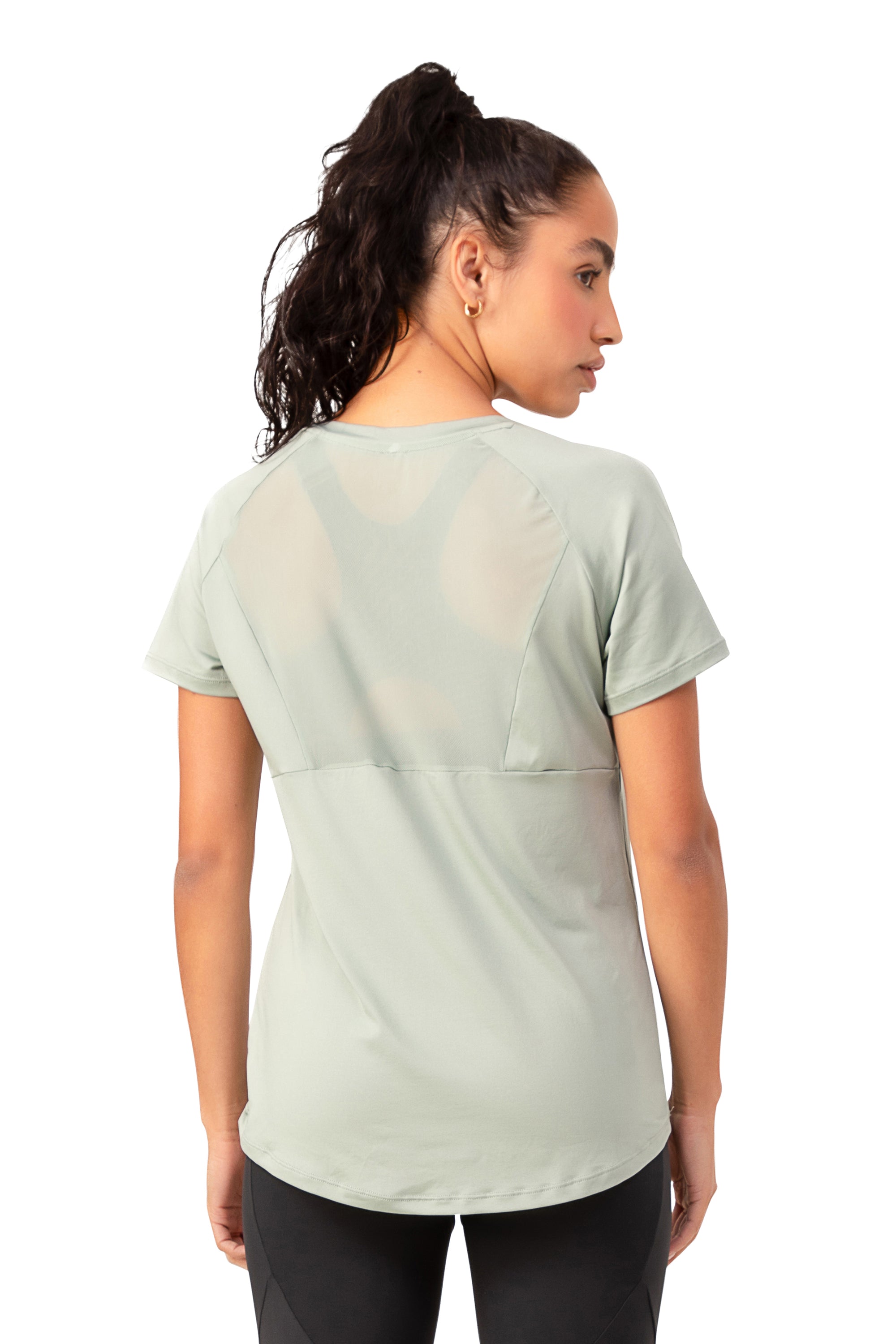 HIGH-NECK TRAINING T-SHIRT